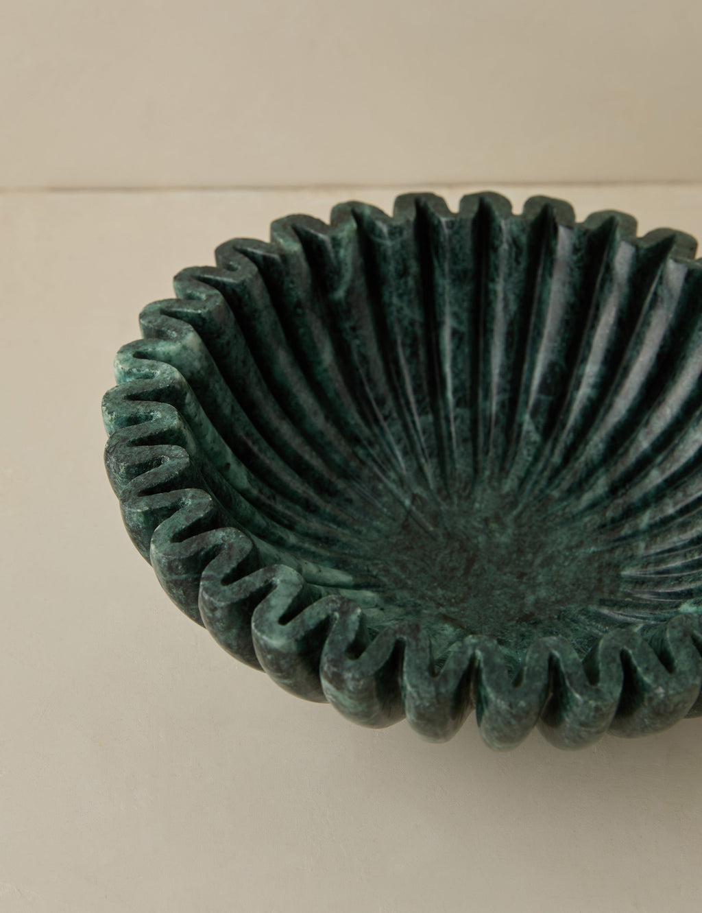 Ruffle Bowl